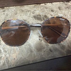 Quay Australia Women’s Talking Circles Tortoiseshell Sunglasses - Brown Lenses